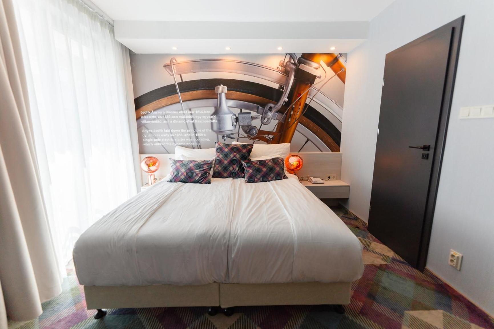 Science Hotel Premium Szeged Exterior foto